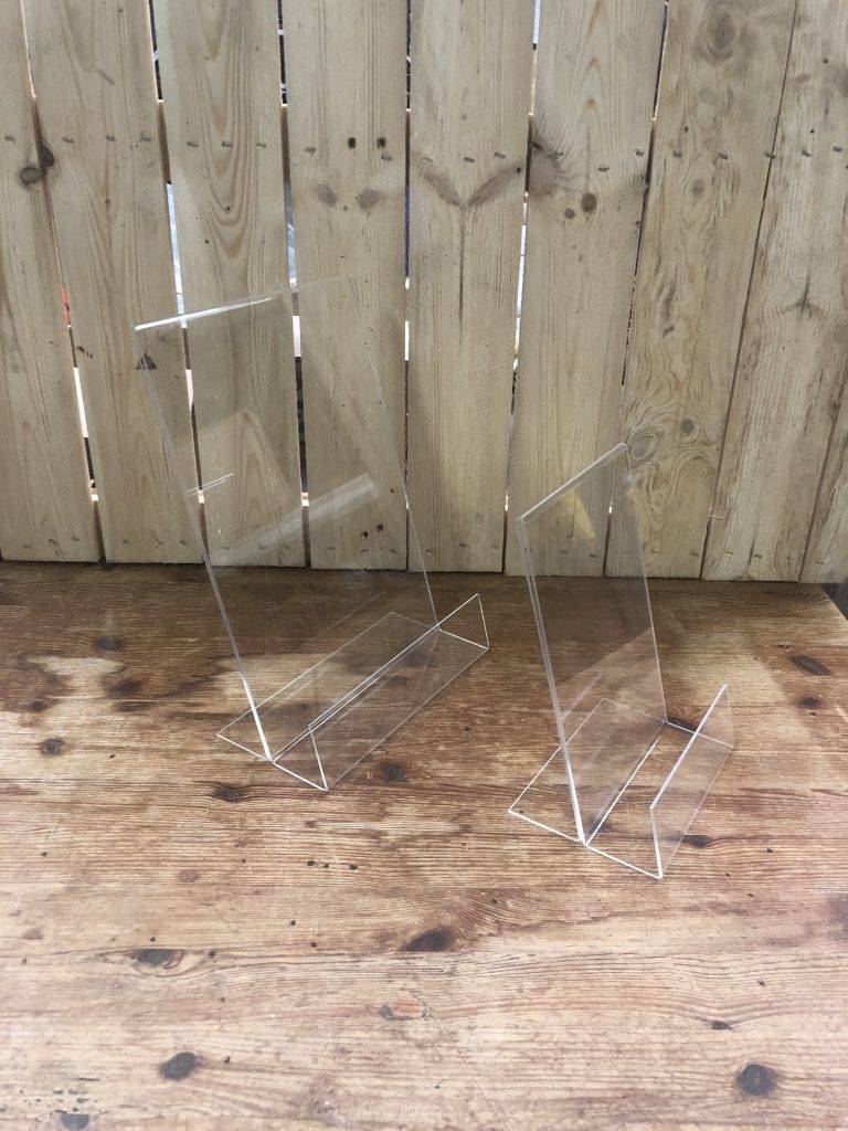 Folderhouders in plexi